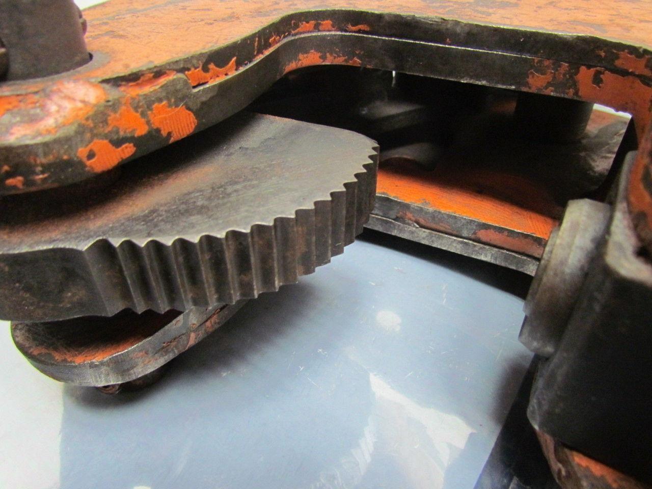 Renfroe JP 2-Ton Vertical Lift Clamp 2"-2 3/4" Capacity