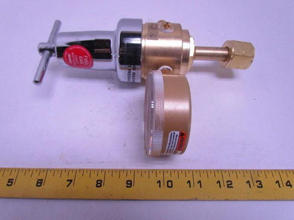 ESAB R-76-75-025 19153 100PSIG Max Inlet Pressure Oxweld Fuel Gas Regulator