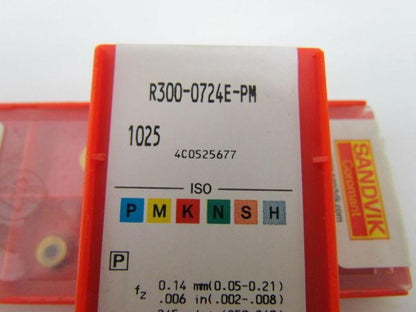 Sandvik Coromant R300-0724E-PM 1025 Carbide Insert Grade 1025 18 pcs