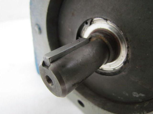 V10-2P6P-1C20 Hydraulic Vane Pump 6 Gal/Min w/Foot Mount Adaptor 1"NPT Ports
