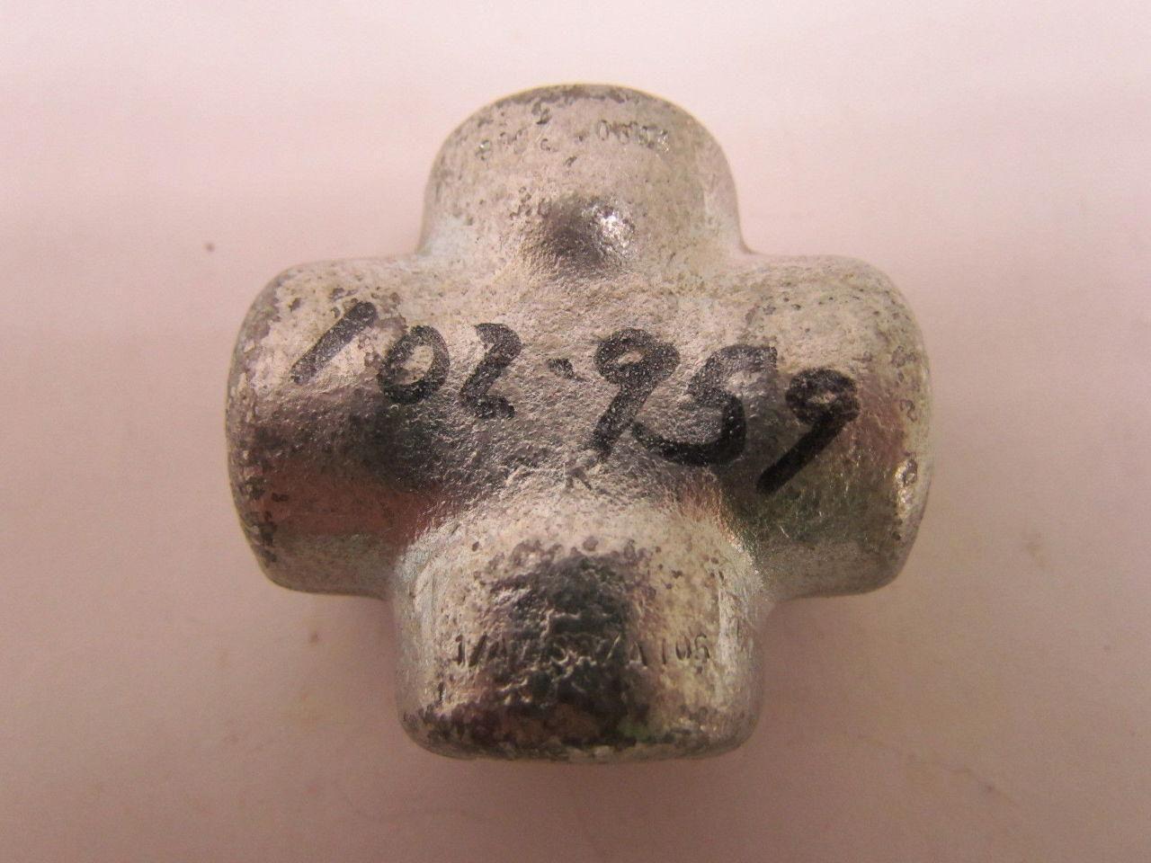 Graco 102-959 102959 1/4" NPT Cross Fitting NEW 4 Way