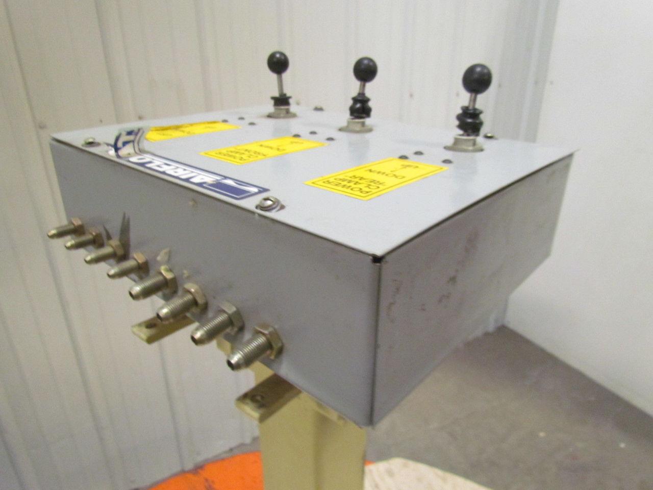 Airfloat Pedestal Mounted Pneumatic Control Operator Station With 3 Air Valves