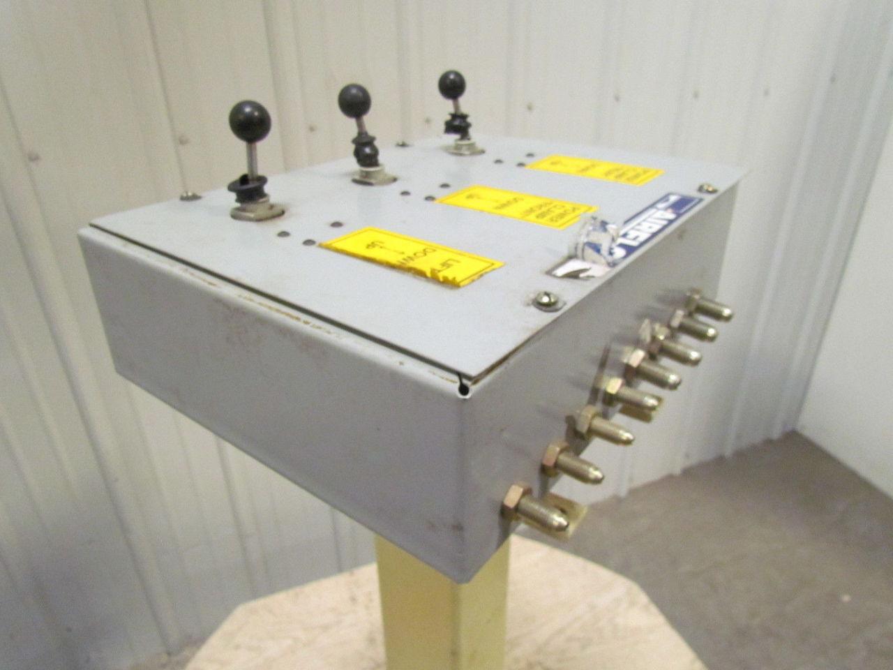 Airfloat Pedestal Mounted Pneumatic Control Operator Station With 3 Air Valves