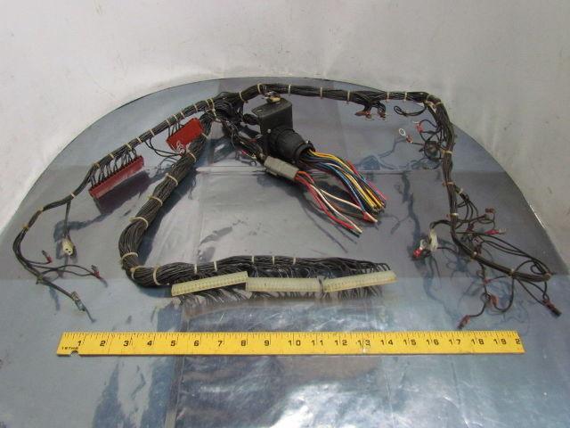 Caterpillar Wiring Harness For A Caterpillar 2EC25 Forklift