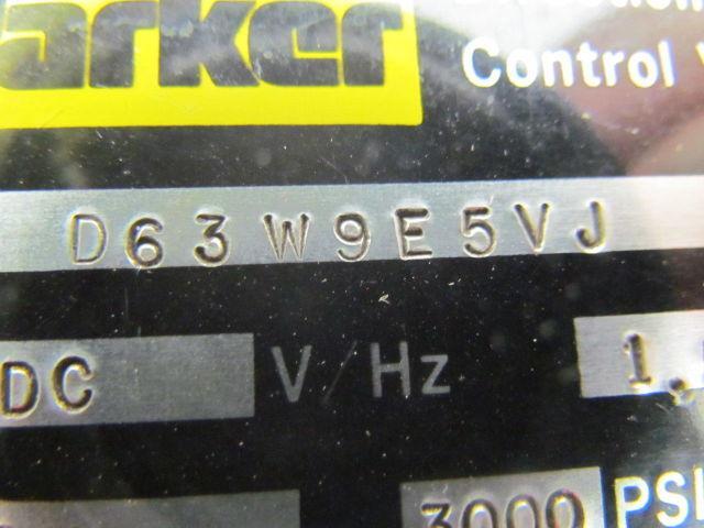 Parker D63W9E5VJ Directional Control Valve 24VDC 3000 PSI Max