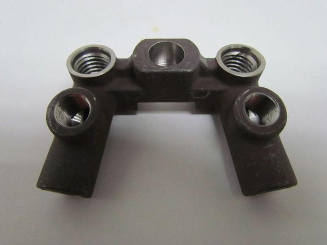 Graco 183598 183-598 Fluid Manifold 1/8" Ports NEW