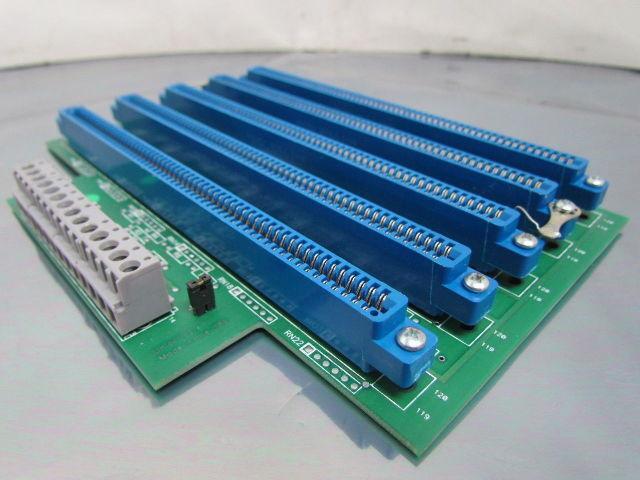 Unico 310-074.3 0235 5-Slot Motherboard
