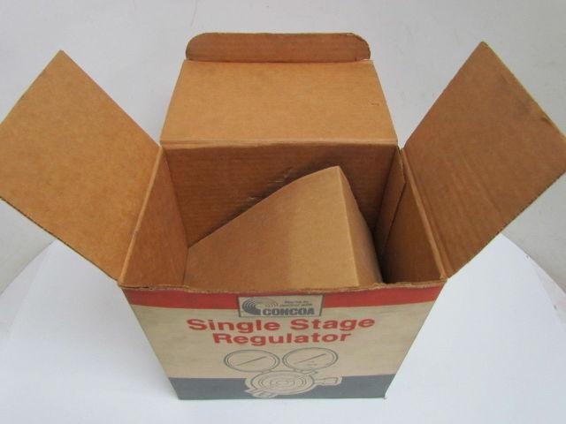 Concoa 1806 9931 Single Stage Station Regulator Oxygen CGA 024 40 PSI NIB