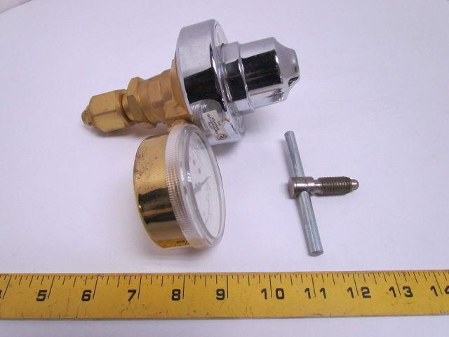 Concoa 1806 9931 Single Stage Station Regulator Oxygen CGA 024 40 PSI NIB