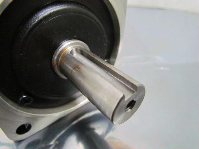 Omron BG3D6302H8 Sigma II AC Servo Motor w/13 Bit Incremental Encoder 230 Volt