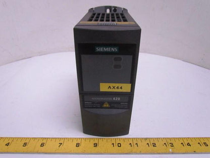 Siemens 6SE6420-2AB17-5AA0 Micromaster 420 VFD Drive Unit 240VAC 1Ph 0.75KW