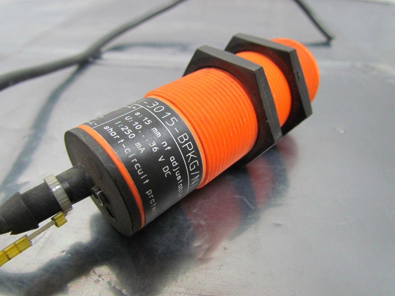 IFM Efector KI5002 KI-3015-BPKG/NI Capacitive Sensor 10-36VDC M30x1.5