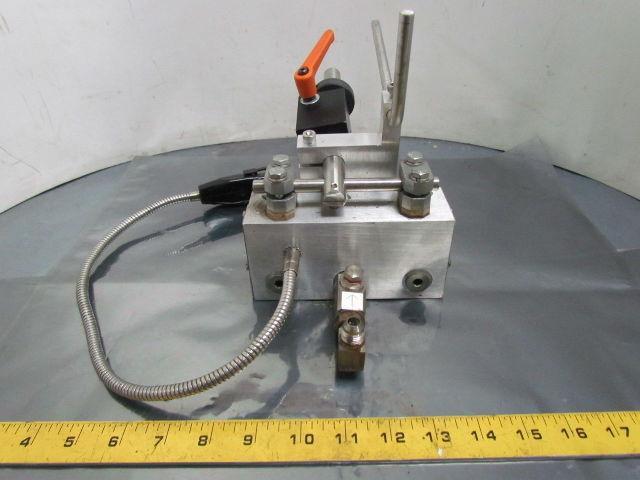 Nordson H400Q-2-T 101566A Hot Melt Adhesive Gun w/Bracket 240V 300 Watts