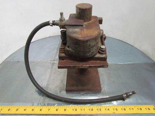 PC-8-2-1 PC-8-1-1 Pneumatic Adjustable Post Clamp 0-6-1/2" Clamp Capacity