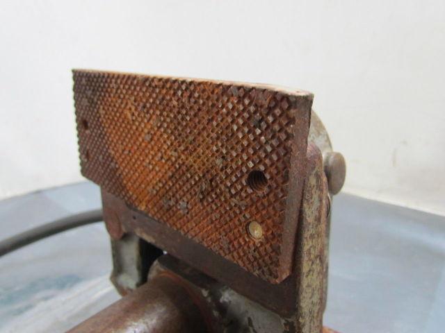 PC-8-2-1 PC-8-1-1 Pneumatic Adjustable Post Clamp 0-6-1/2" Clamp Capacity