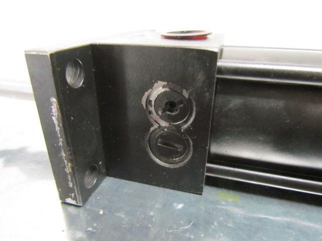 Hydro-Line Pneumatic Air Cylinder 1-1/2" Bore 2" Stroke Double Rod R5 Series