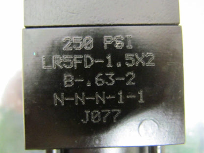 Hydro-Line Pneumatic Air Cylinder 1-1/2" Bore 2" Stroke Double Rod R5 Series