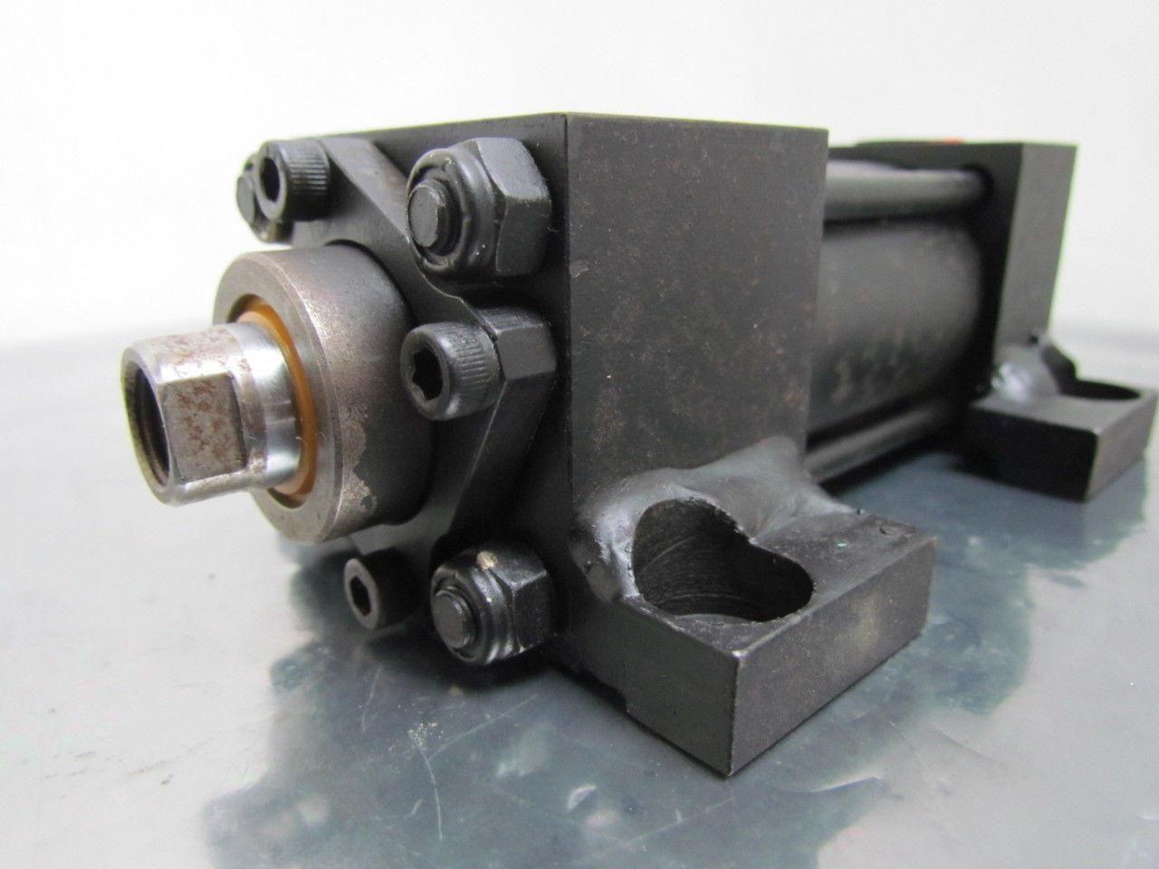 Hennells HA-MS2-NC Pneumatic Air Cylinder 1-1/2" Bore 1" Stroke Side Lugs