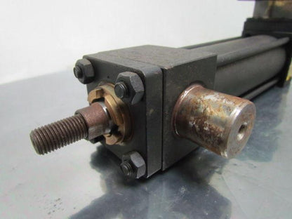 Parker D2AUS14 Pneumatic Air Cylinder 1-1/2" Bore 4" Stroke Trunnion w/sensor