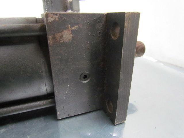 Parker CJ2AS34C Pneumatic Air Cylinder 2-1/2" Bore 4" Stroke Seies 2A w/Sensor