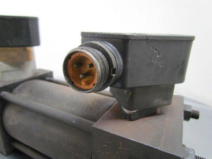 Parker CCB2AUS14AC Pneumatic Air Cylinder 2-1/2" Bore 3" Stroke w/Sensors