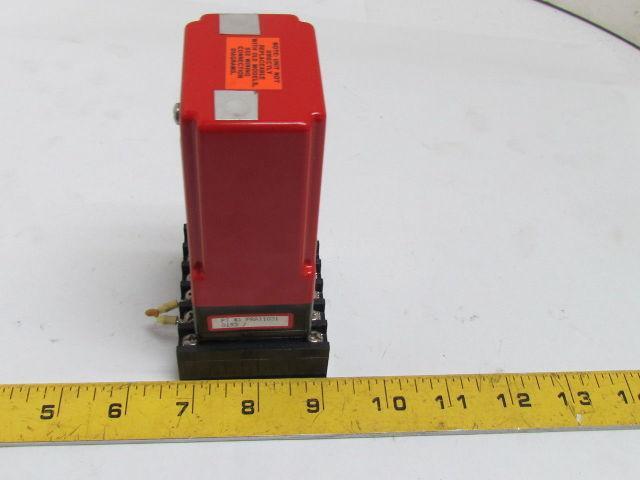 Red Lion Controls PRA1-1031 Pulse Rate Converter 115 VAC 12-Pin w/Base