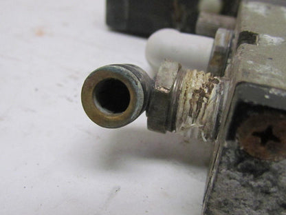 SMC VF3130-5DZC-02-Q 5 Port Pneumatic Pilot Operated Solenoid Valve 1/4" NPT