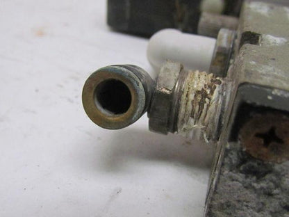 SMC VF3130-5DZC-02-Q 5 Port Pneumatic Pilot Operated Solenoid Valve 1/4" NPT