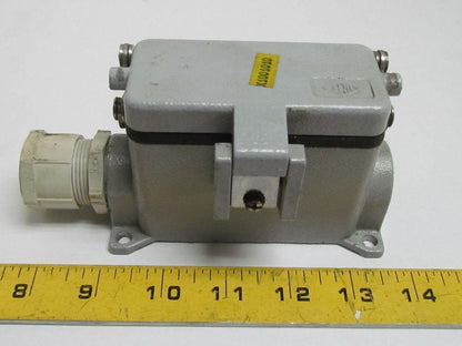 16-Pin Female Connector Plug Housing 16A 600V Single Lever w/Cover Surface Mount