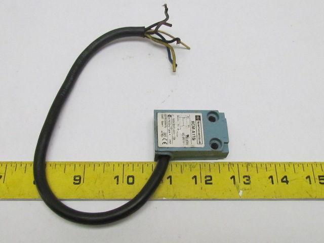 Telemecanique   XCMA115 Limit Switch 500V B300 240V 1.5 Amp