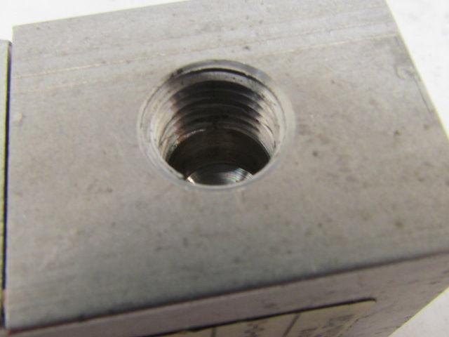 ARO Fluid Power CAT66P-024-D-G 119690-39 2-Way Solenoid Valve 24VDC 15W 1/4" NPT