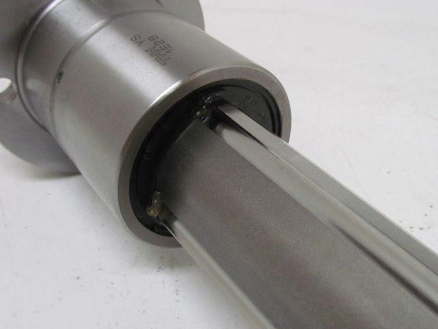 THK Medium Load Ballspline Flange Bearing Solid Shaft 609mm Travel 940mm 0AL