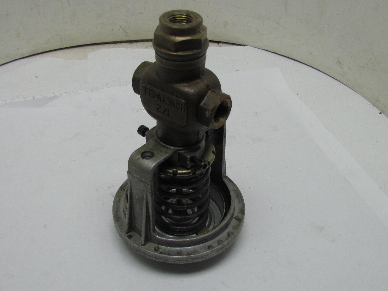 MP953C 1018 Direct Action 5" Pneumatic Actuator 1/2" 3-Way Globe Mixing Valve