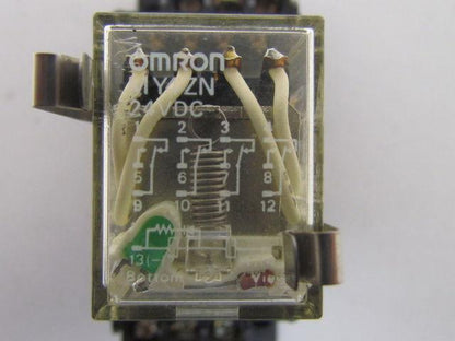 Omron MY4ZN 24VDC Relay w/Safty Clips On No O6Y8W1 Base Lots of 4