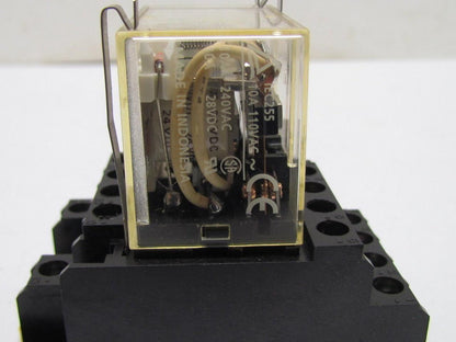 Omron LY4N 24VDC 14 Pin Relay w/Safty Clips On No 1078HP Base Lots of 4