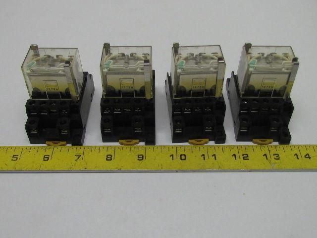 Omron LY4N 24VDC 14 Pin Relay w/Safty Clips On No 1078HP Base Lots of 4