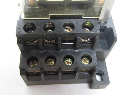 Omron LY4N 24VDC 14 Pin Relay w/Safty Clips On No 1078HP Base Lots of 4