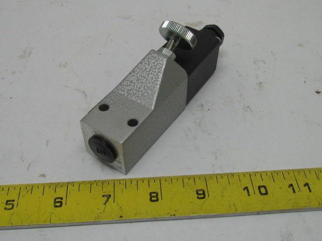 Fuco 0159-426-14-1-050 Diaphragm Piston Pressure Switch 220V 2 A24V 2A 0.2-2 Bar