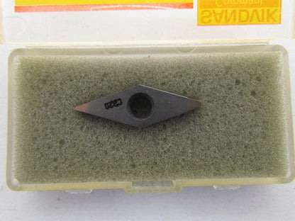 Sandvik VBMW 16 04 08 S01020 VBMW 332S0320 Carbide Turning Insert Grade CB20