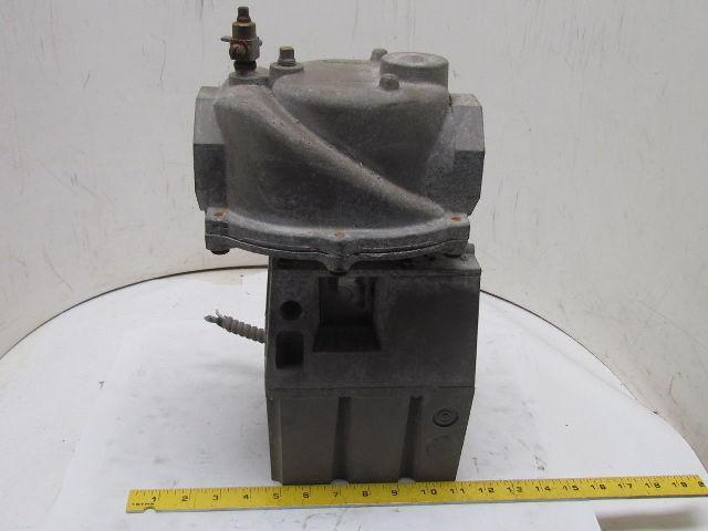Honeywell V4O55D 1043 V50555B On-Off Fluid Power 2"NPT Gas Valve Actuator