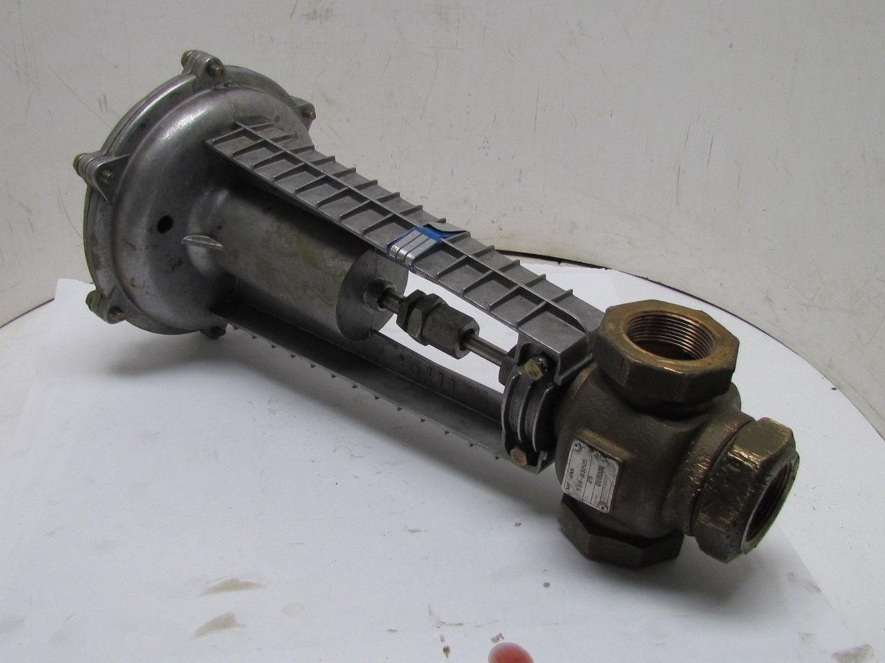 Siemens Flowrite 8" Pneumatic Valve Actuator 1-1/2" Bronze 3-Way Mixing Valve