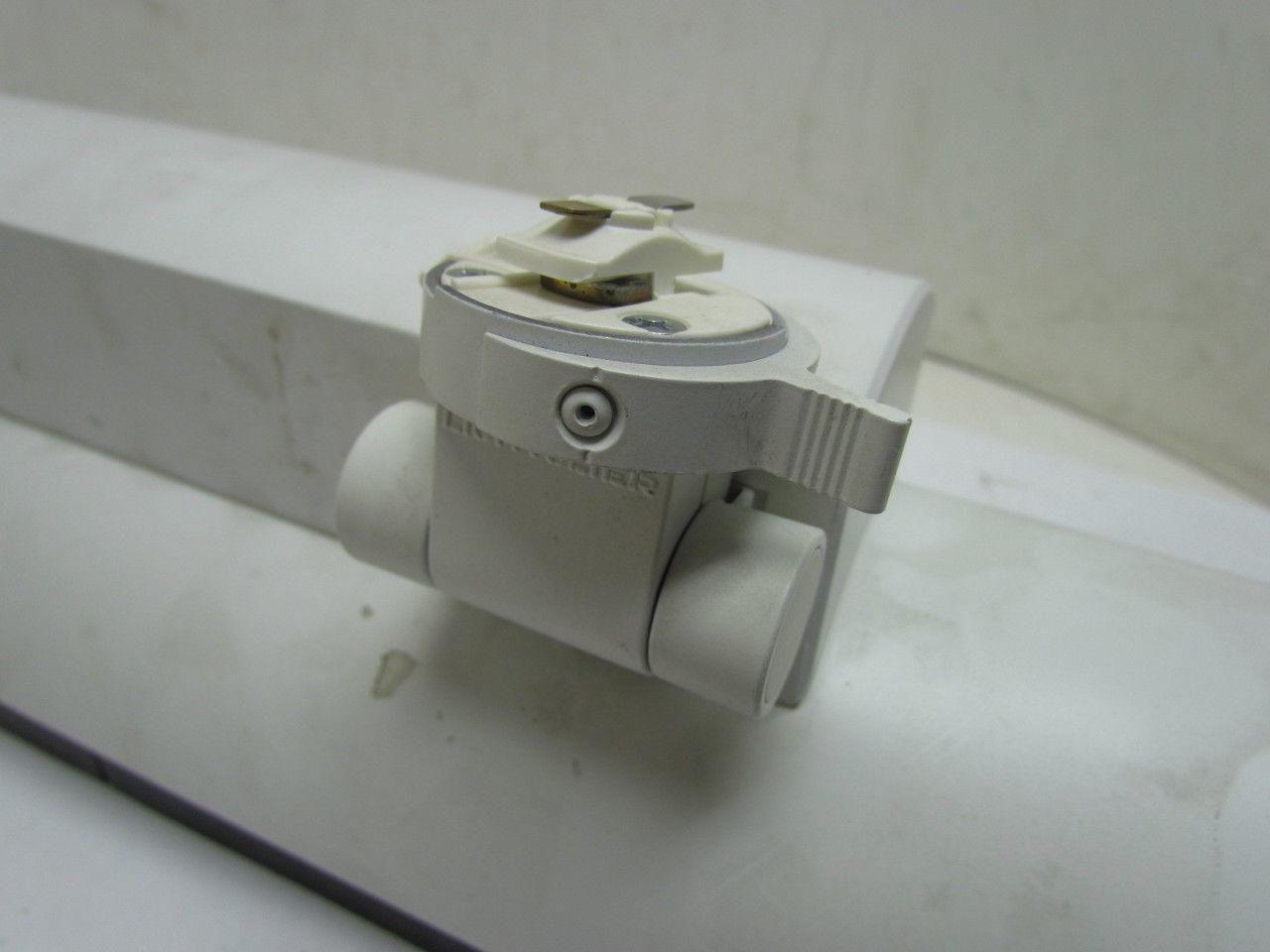 8279EWH FT40DL 2x40W Twin Tube Fluorescent Track Light Fixture Side Mount White