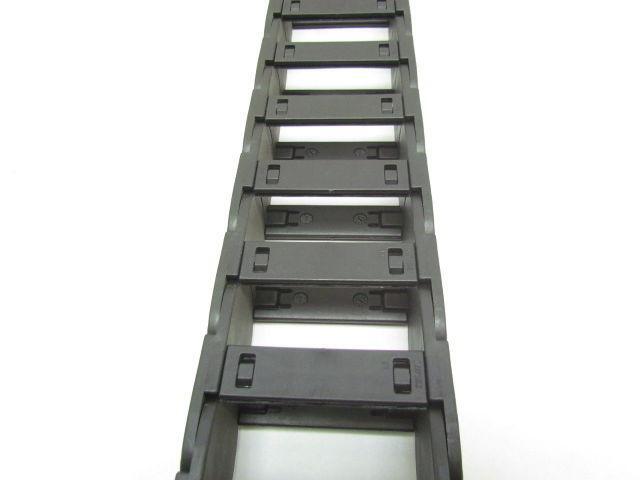 Cable/Hose Carrier 200mm Bending Radius 70mmW x 28mmH Window 46mm Pitch 41.5" L