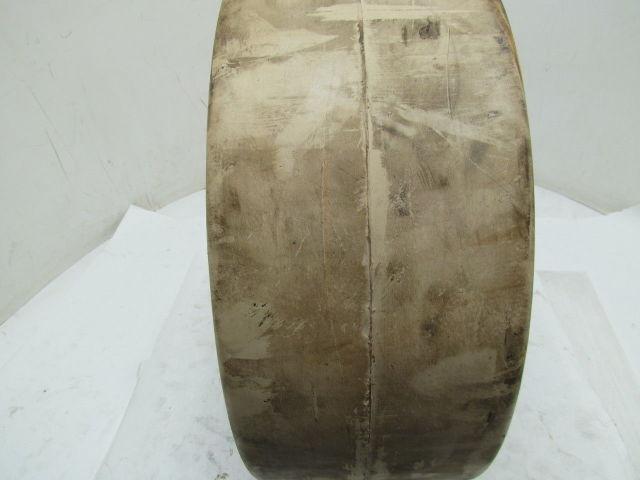 16x7x10-1/2 Smooth White Rubber Non-Marking Press-On Forklift Tire 16x7x10.5