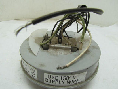 Crouse-Hinds VAPORGUARD VHF122 120V .40A 9W Fluorscent Fixture