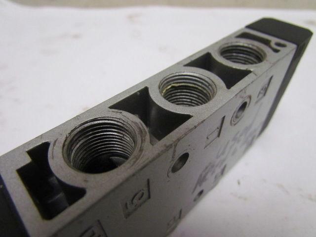 Festo CPE24-M1H-5L-3/8 Compact Solenoid Valve 24VDC 3/8" NPT