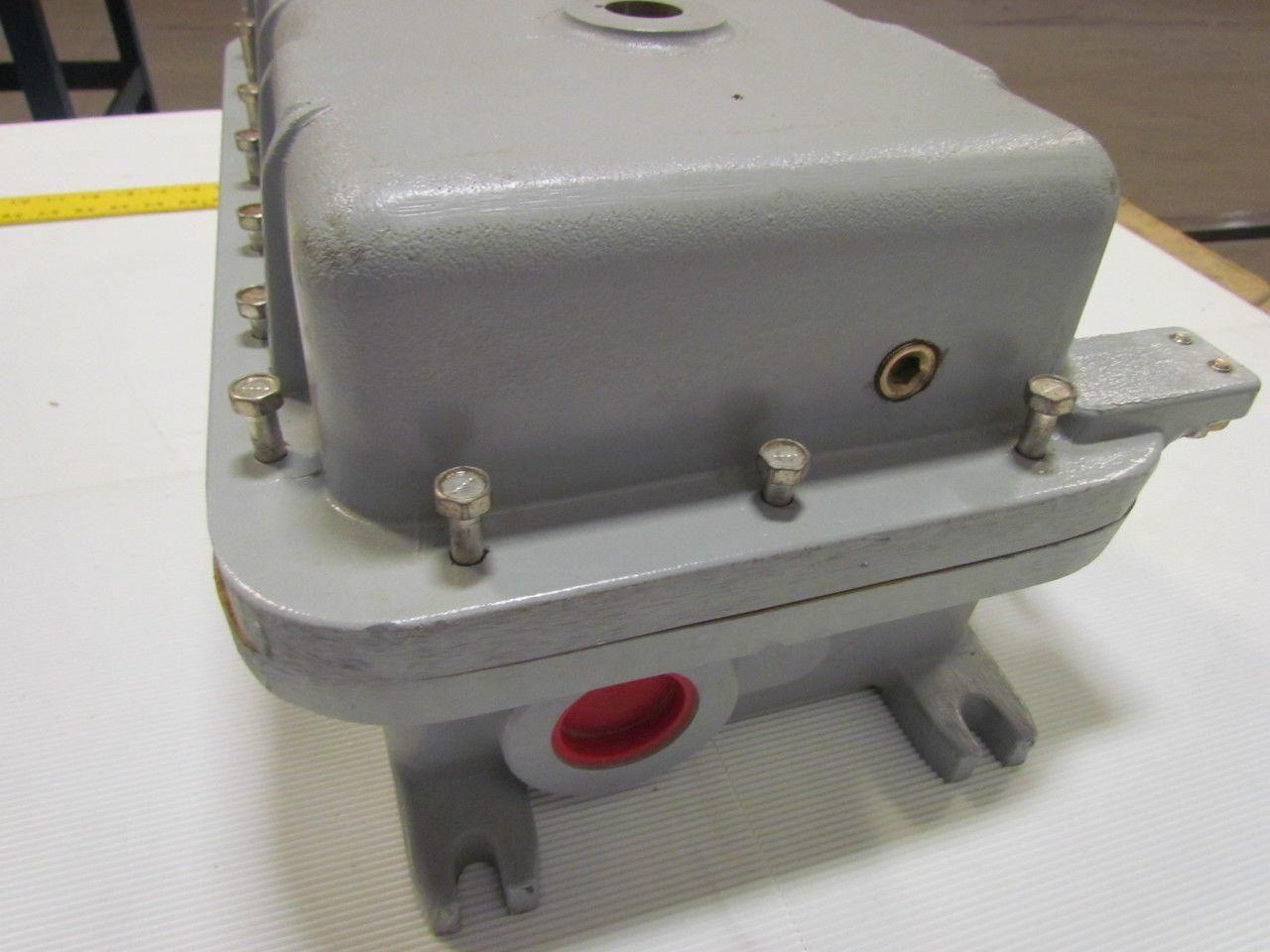 Allen Bradley 513-CHH-41 Combination Starter Circuit Enclosure Only No handle