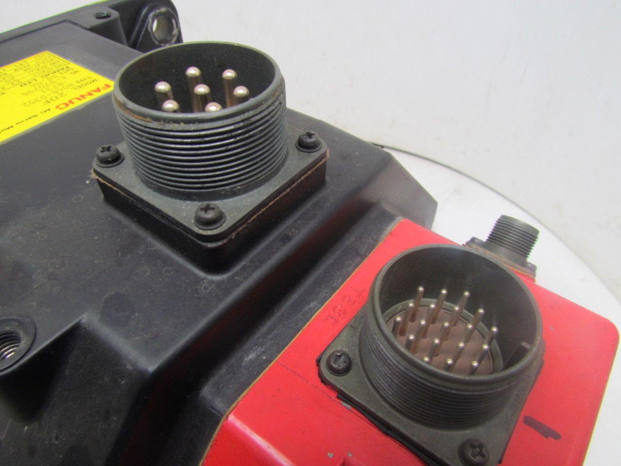 Fanuc A06B-0352-B731 E-820795 AC Servo Motor 141V 3-Phase 8-Pole 2000 RPM