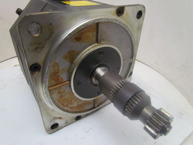 Fanuc A06B-0352-B731 E-820795 AC Servo Motor 141V 3-Phase 8-Pole 2000 RPM