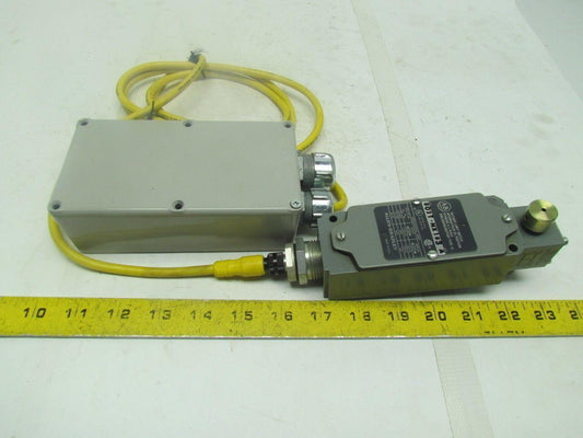 Allen-Bradley 802T-NX183 Oil Tight Limit Switch w/6' Cable & 13 Terminal Box
